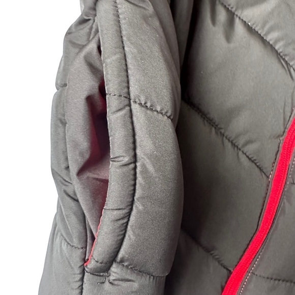 PUMA Boys Black and Red Puffer Vest Size M (10/12) NWOT - Picture 7 of 10